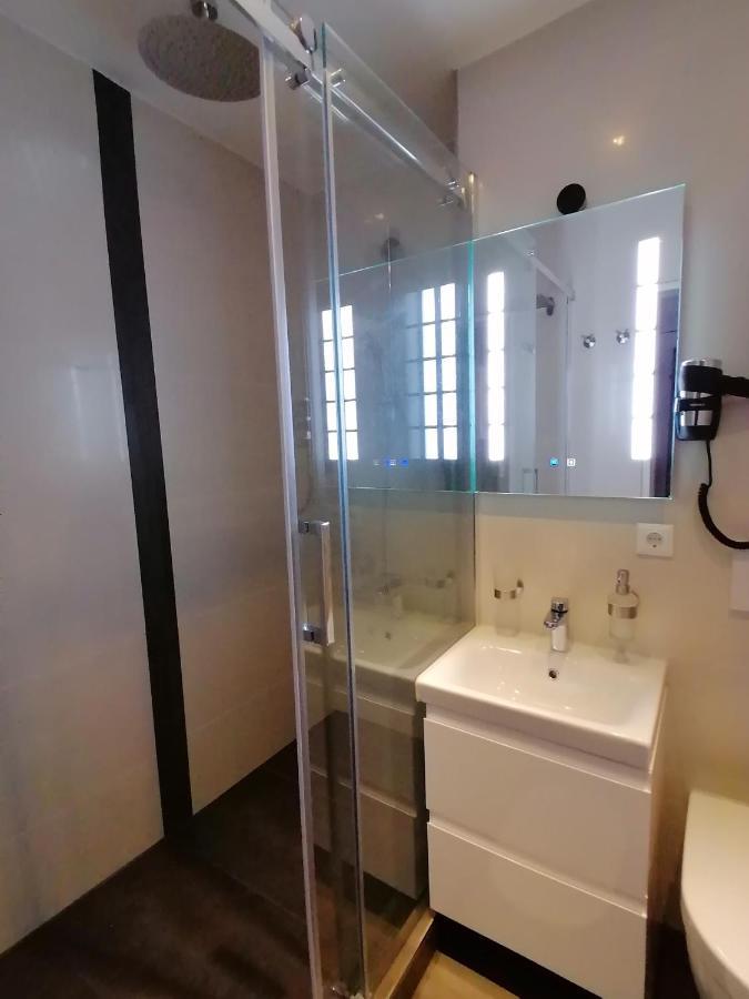 Ferienwohnung Am Schluchsee Mit Balkon & Pool מראה חיצוני תמונה
